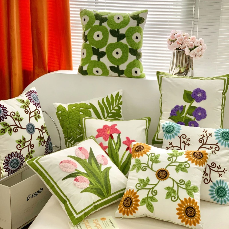 

45x45cm Green Botanical Garden Flowers Tulip Sofas Throw Pillow Covers Homestay Decorations Embroidered Scenery Pillowcases