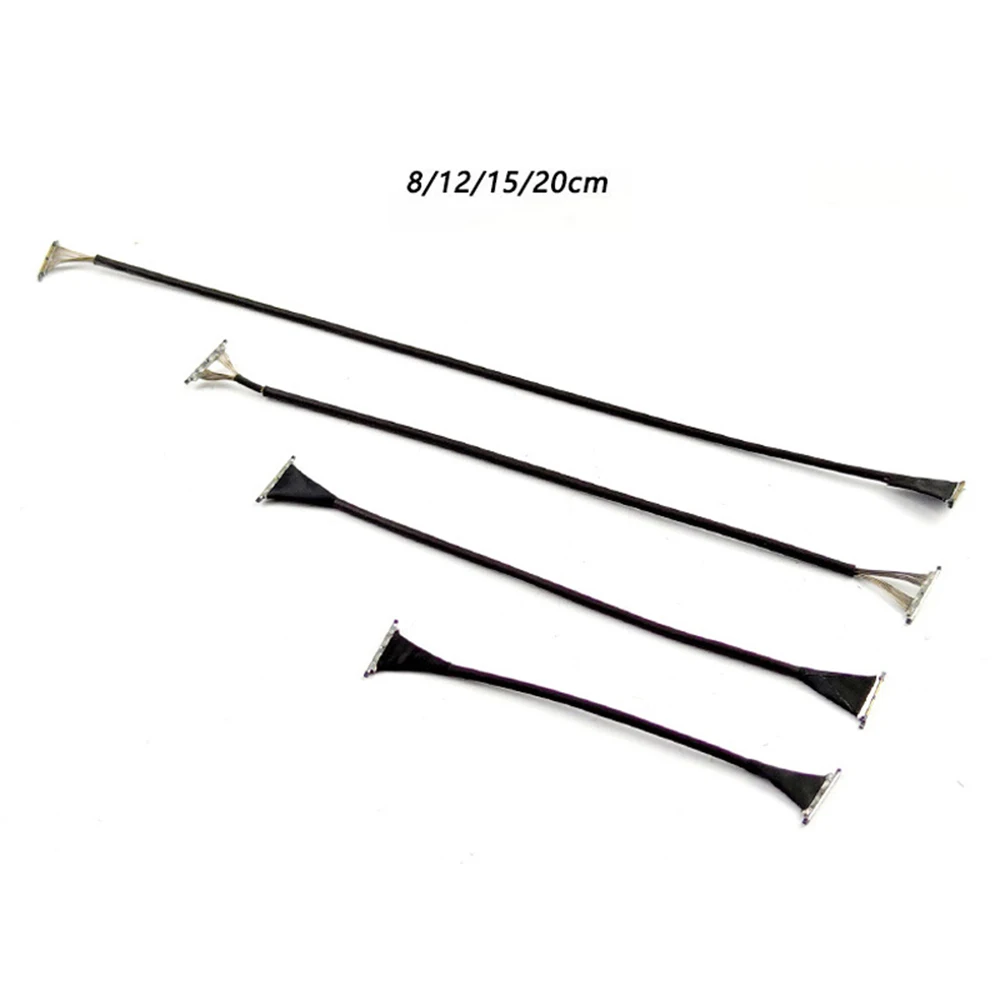 Câble coaxial Caddx 15 cm pour DJI FPV, flexible et adapté aux installations serrées.