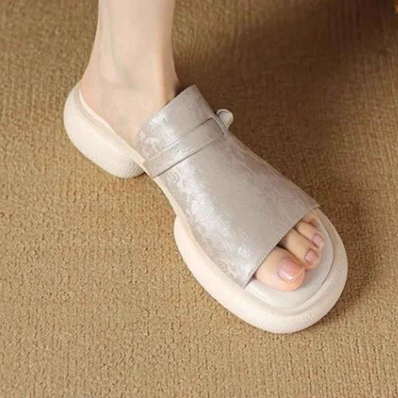 Summer Women Slippers Cute low heels Casual Flats Shoes Woman 2024 Sandals Fashion New Slip On Ladies Daily Chaussure Femme New