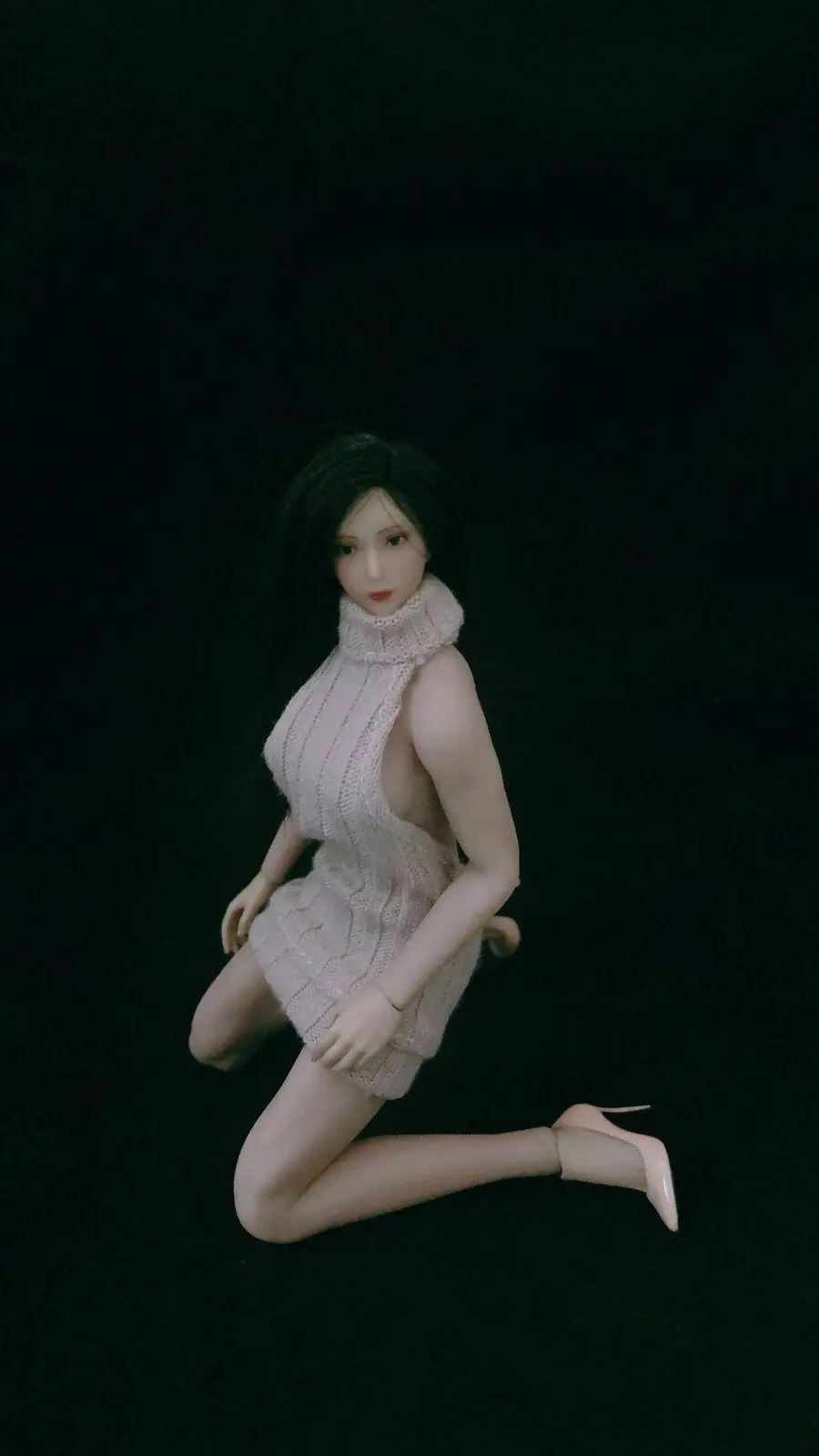 

1/12th Female Soldiers Open Back Sweater Model for 6" PH HT Body Figure