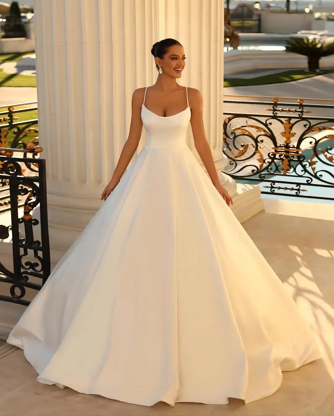 

White Long Train Party Dresses New Fashion Prom Dresses For Women Evening Gowns Vestidos De Cóctel Satin Awards Ceremony Dresses