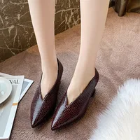Vintage black Soft Leather Shallow Pointed Toe Thick Heel Women's Flats 2024 New Spring Summer High Heel Versatile High Shoes - Image 4