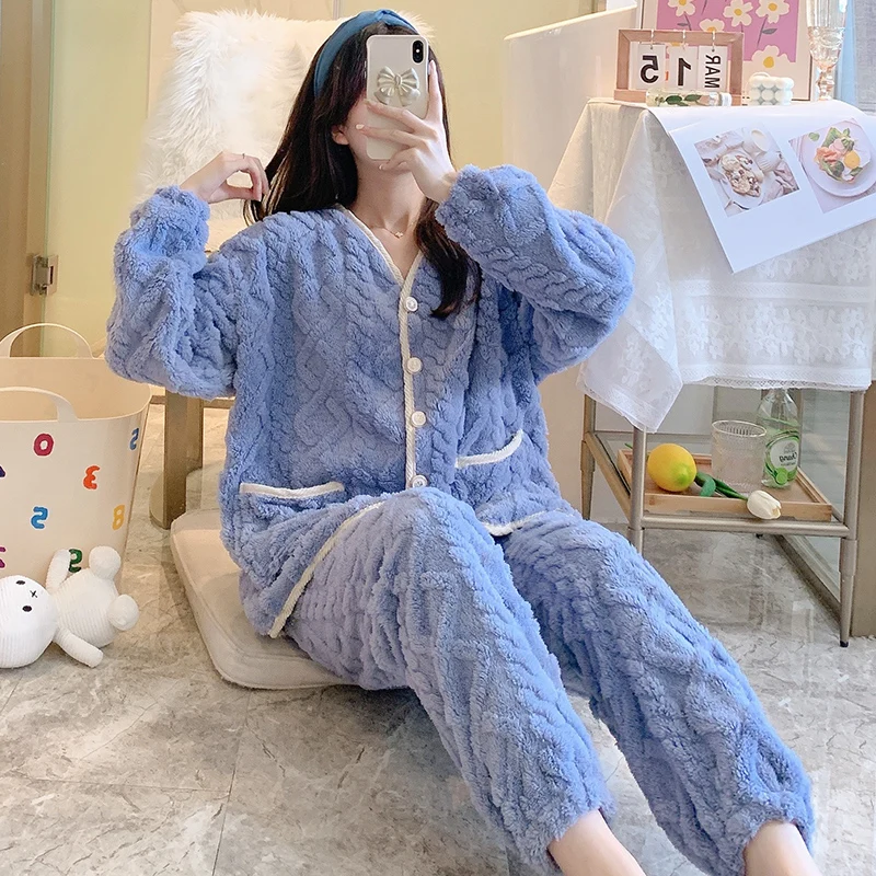 Winter thickened V-neck coral fleece cardigan ladies pajamas homewear jacquard solid color flannel pajamas plus velvet suit