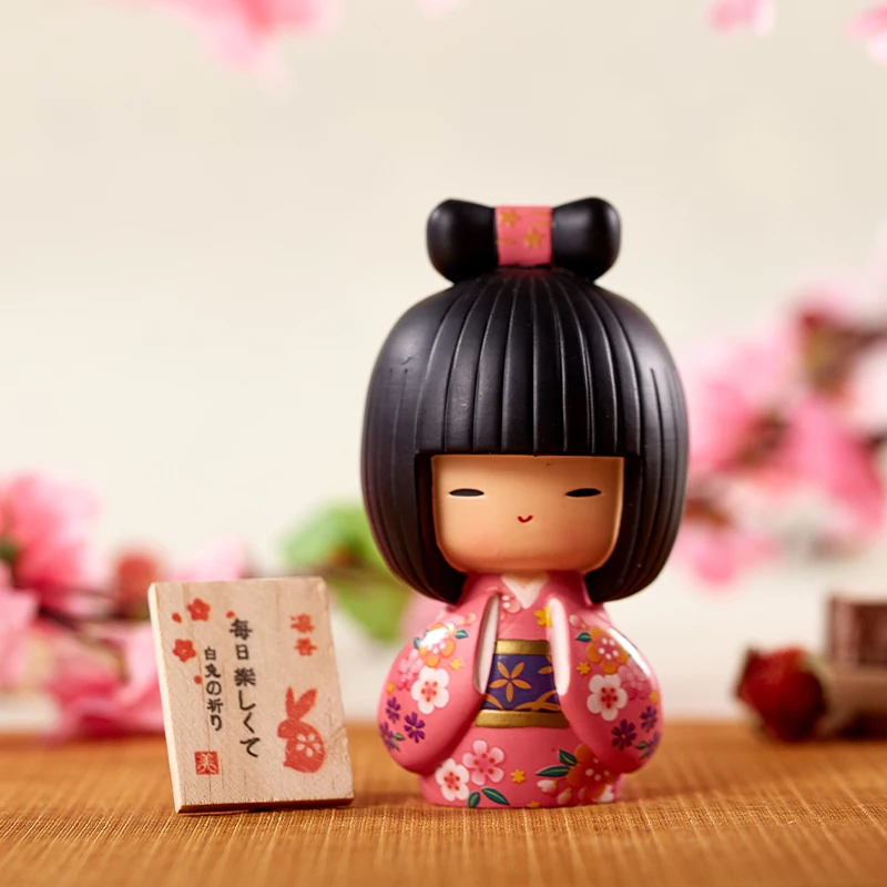 Japanese Kimono Doll Ornament - Resin Home Decoration Figurine