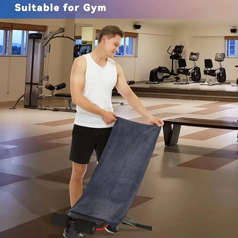 Ultra-Soft Microfiber Fitness Towel with Zipper Pocket and Non-Slip Yoga Mat Cover