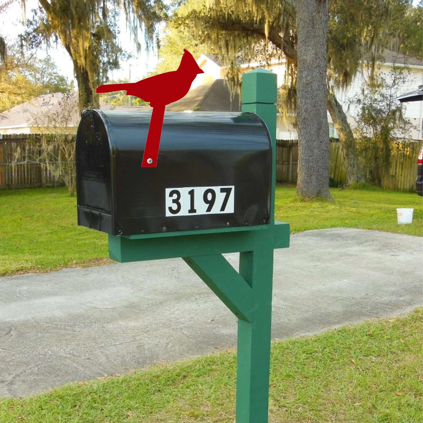 Red Clothes Leader's Mailbox Decoration Crafts Easy To Install Waterproof Acrylic Vivid Unique Cardinal Signs