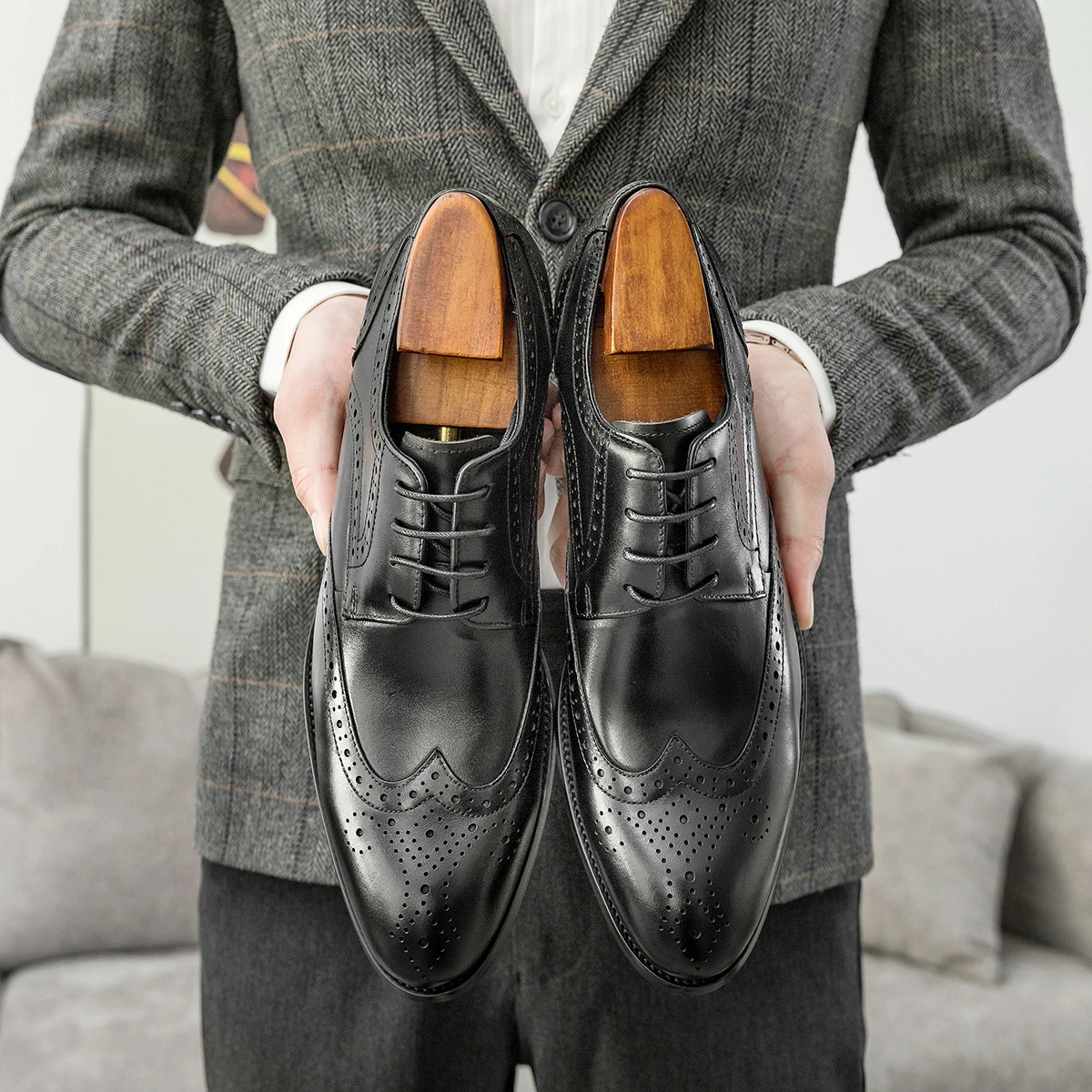 Hanmce Shoes For Men Multi-color Fashion Breathable Leather Businese Wedding Brogue Shoes