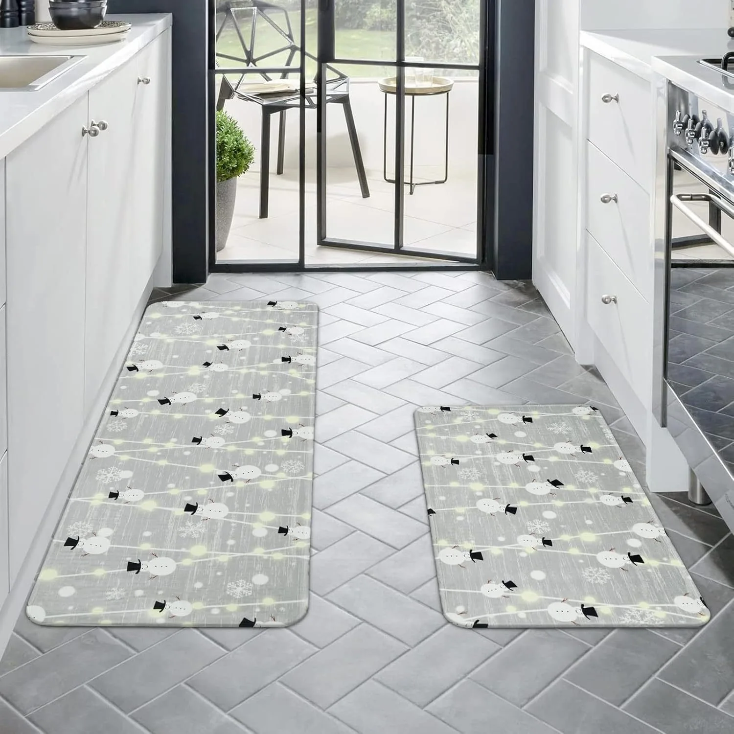 thumbnail image 1 of VIKAMA - Alfombra de terciopelo de cristal con tiras largas para Navidad, 2 piezas, para el hogar, la cocina, el baño, el inodoro, la suciedad, antideslizante, decoración del hogar, 1 of 5