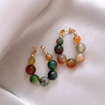 Aretes de aro con cuentas de piedra
