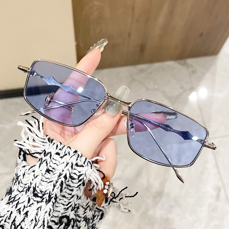 New Fashion Eyeglasses Frames For Women Men Silver Rectangle Glasses Anti Blue Light Small Square Sunglasses With Metal Frame