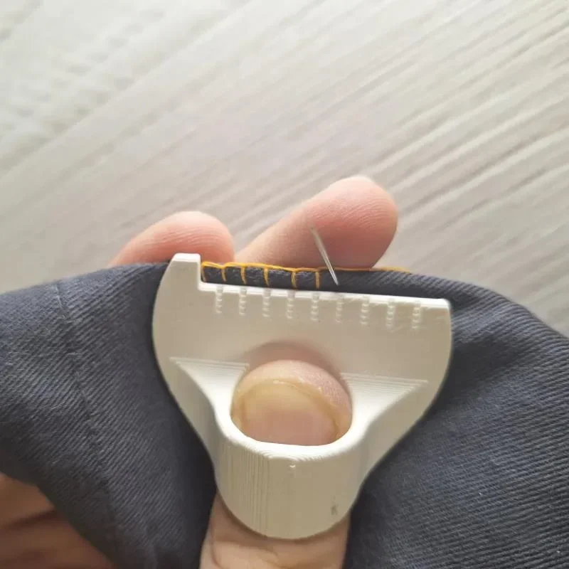 DIY Hand Sewing Aids Finger Protector Home Sewing Edge Lockstitch Sewing Stencil Accessories Practical Helpers