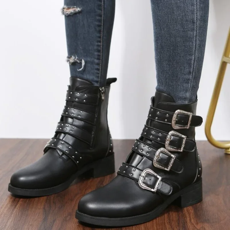 

Женские ботинки до щиколотки, кожаные ботинки в стиле панк с заклепками и пряжкой, женские готические дизайнерские ботинки, женские ботинки, женская обувь размера плюс 43