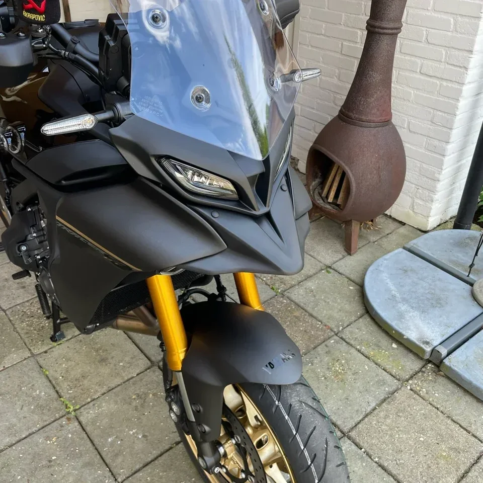 thumbnail image 2 of New Black Front Wheel Fender TRACER 9 Tracer9 Tracer900 2 of 10
