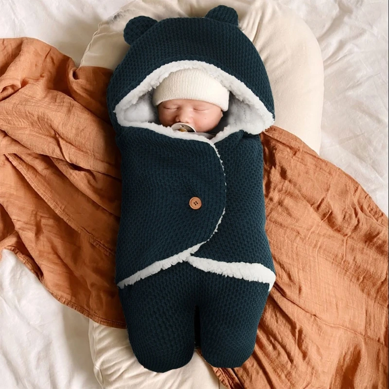 

Winter Thicken Warm Newborn Sleeping Bag Soft Fleece Lining Baby Blanket Wrap Envelope Sleepsack for 0-3M Baby Stroller Cocoon