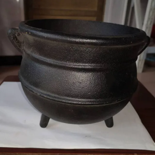 Large Cast Iron Cauldron - Candle Holder and Wax Warmer Ideal for Smudging  Witchcraft Incense Burning Halloween