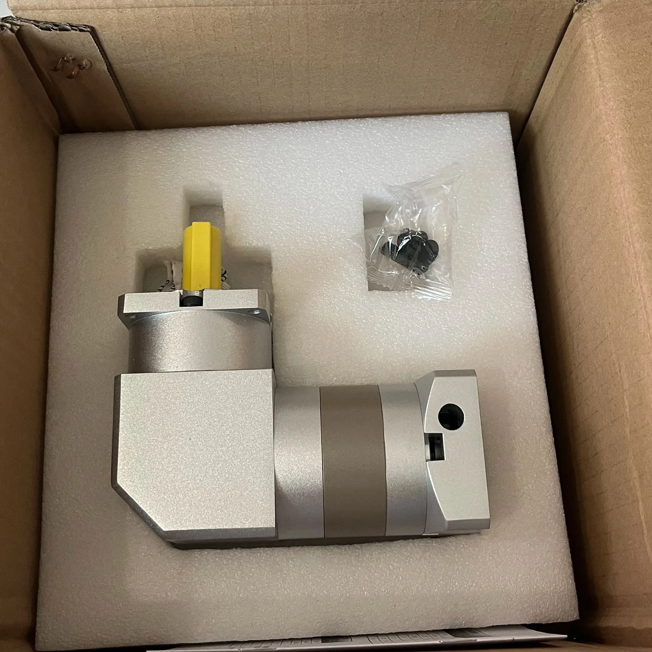 Nema42 120mm ZPLF120 유성 감속기 CNC 기계용 90도 각도 속도 기어박스