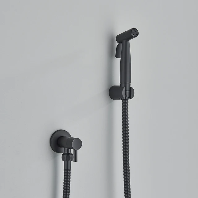 Brushed Gold มือถือห้องน้ํา Bidet Sprayer สแตนเลส Bidet ฝักบัวสุขอนามัยผนังห้องน้ํา Bidet Sprayer เย็นน้ํา 3