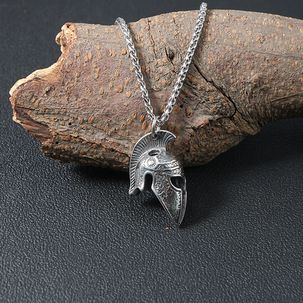 

Spartan Helmet Stainless Steel Men Women Necklaces Pendants Chain Punk Hip Hop Trendy Fashion Jewelry Accessories Wholesale