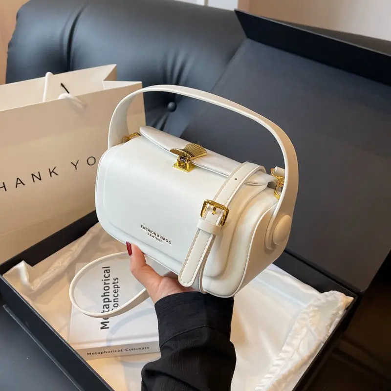 New High-end Texture Portable Small Square Bag for Women's New Light Luxury Niche Design Versatile Commuting Single Shoulder Bag