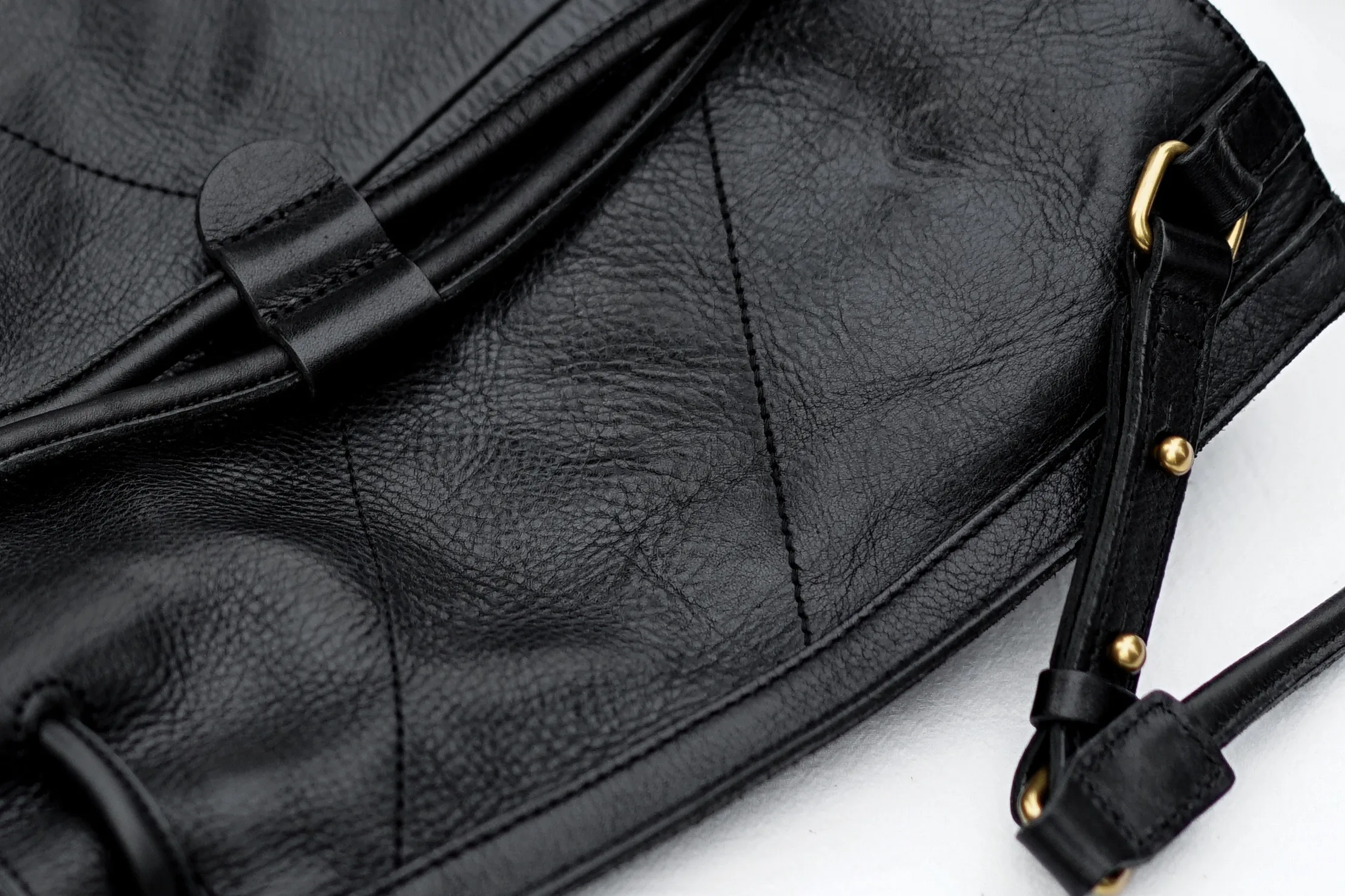 Vintage-Organizer Designer handgefertigte Damenrucksäcke aus echtem Leder Outdoor-Reisen Luxus-Damenrucksack aus echtem Rindsleder – Detail 31