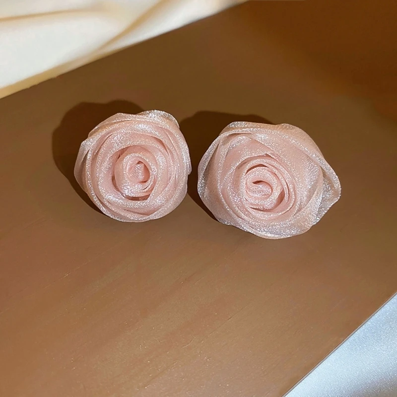 Рисунок 5 - Серьги-гвоздики для женщин