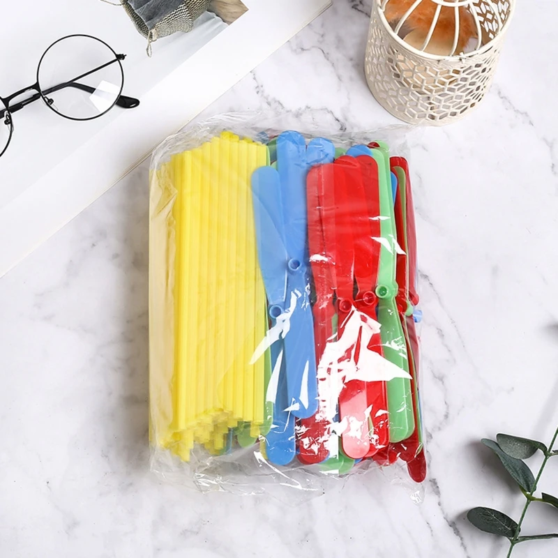 Flying Bamboo Propeller Toy 100PCS Multicolour Funny Outdoor for Children Kindergarten 3/4/5Y