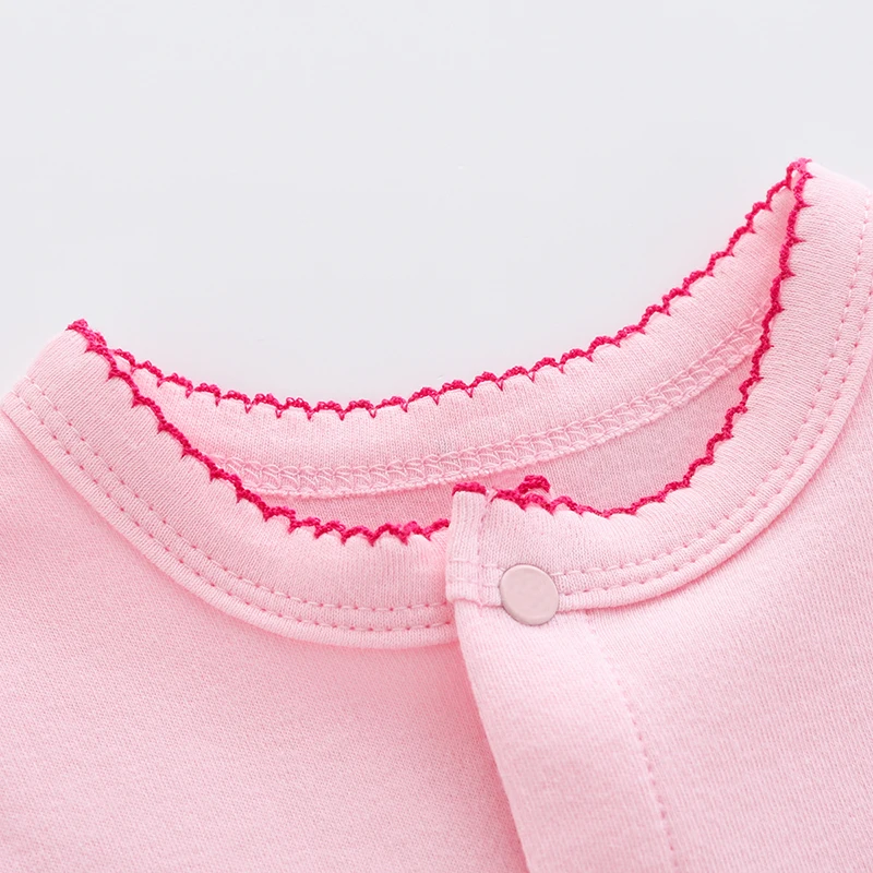 Baby's Cotton Long-Sleeved Jumpsuit, Newborn Girl Clothing, Foot-covering Cute Strawberry Pattern, Spring and Summer
