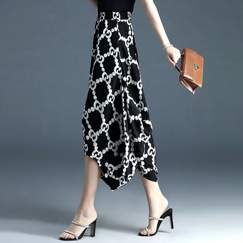 2023 New Summer Fashion Trend Simple Plaid Print High Waist Covering Belly Wide Leg Loose Casual Capri Women's Pant Skirt
