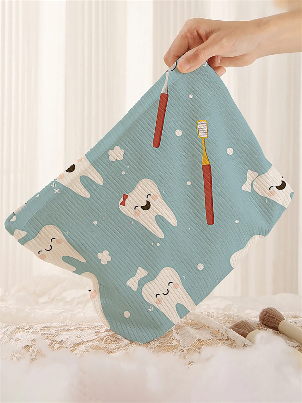 1 tooth patterned corduroy makeup bag, lightweight zipper makeup storage box, multifunctional bag with lining