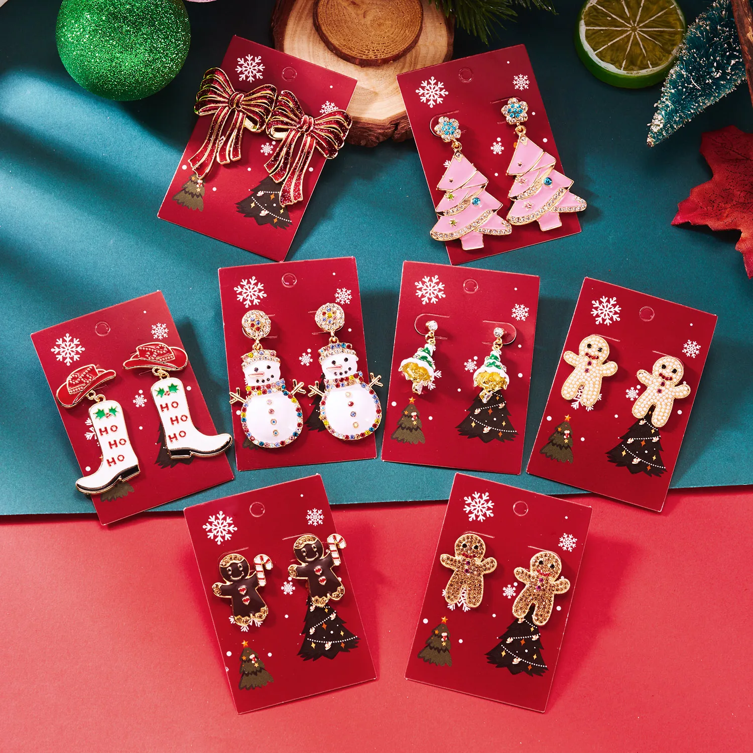 Design Sense Grüne Weihnachtsbaum-Tropfenohrringe für Frauen, leichter Luxus, glänzender Kristall, Schneemann-Ohrringe, Weihnachtsfeier-Schmuck – Detail 12
