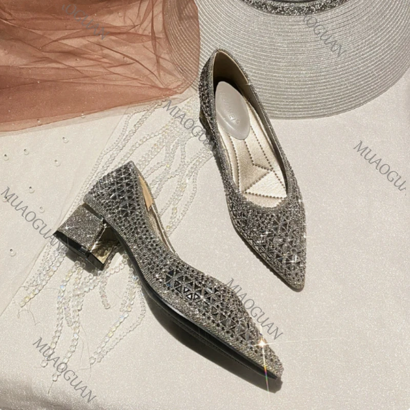 Women's Pointed Toe Chunky Heel Pumps With Rhinestones And Beads_voghion.com
