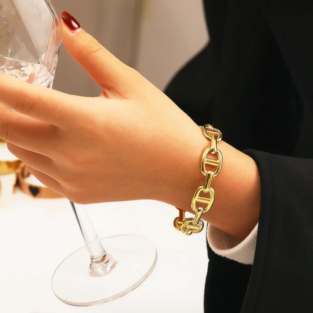 سوار هيكل عظمي من الفولاذ المقاوم للصدأ للنساء لون ذهبي سوار عريض مجوهرات هدية إكسسوارات عصرية 1