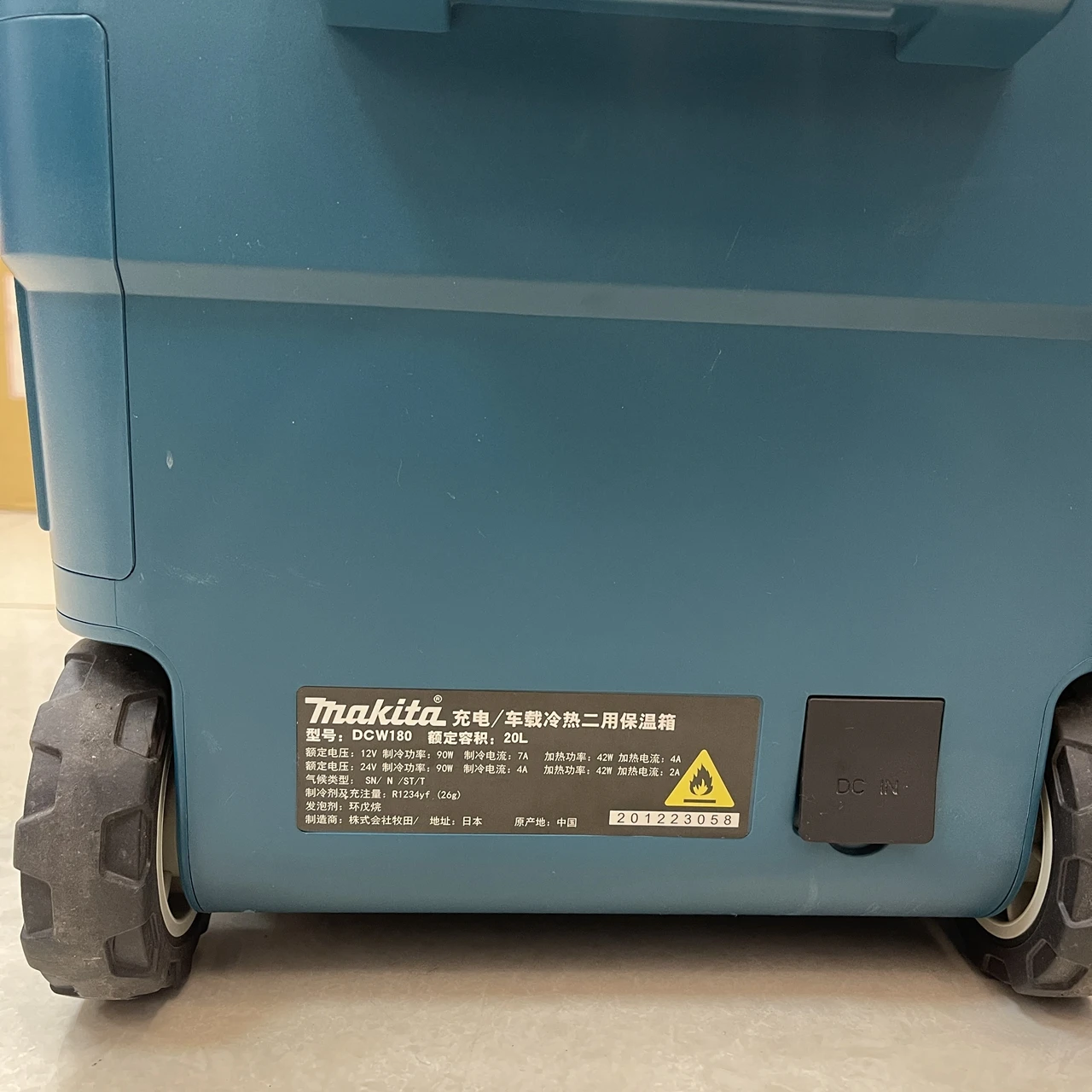 Makita dcw180 hotsell