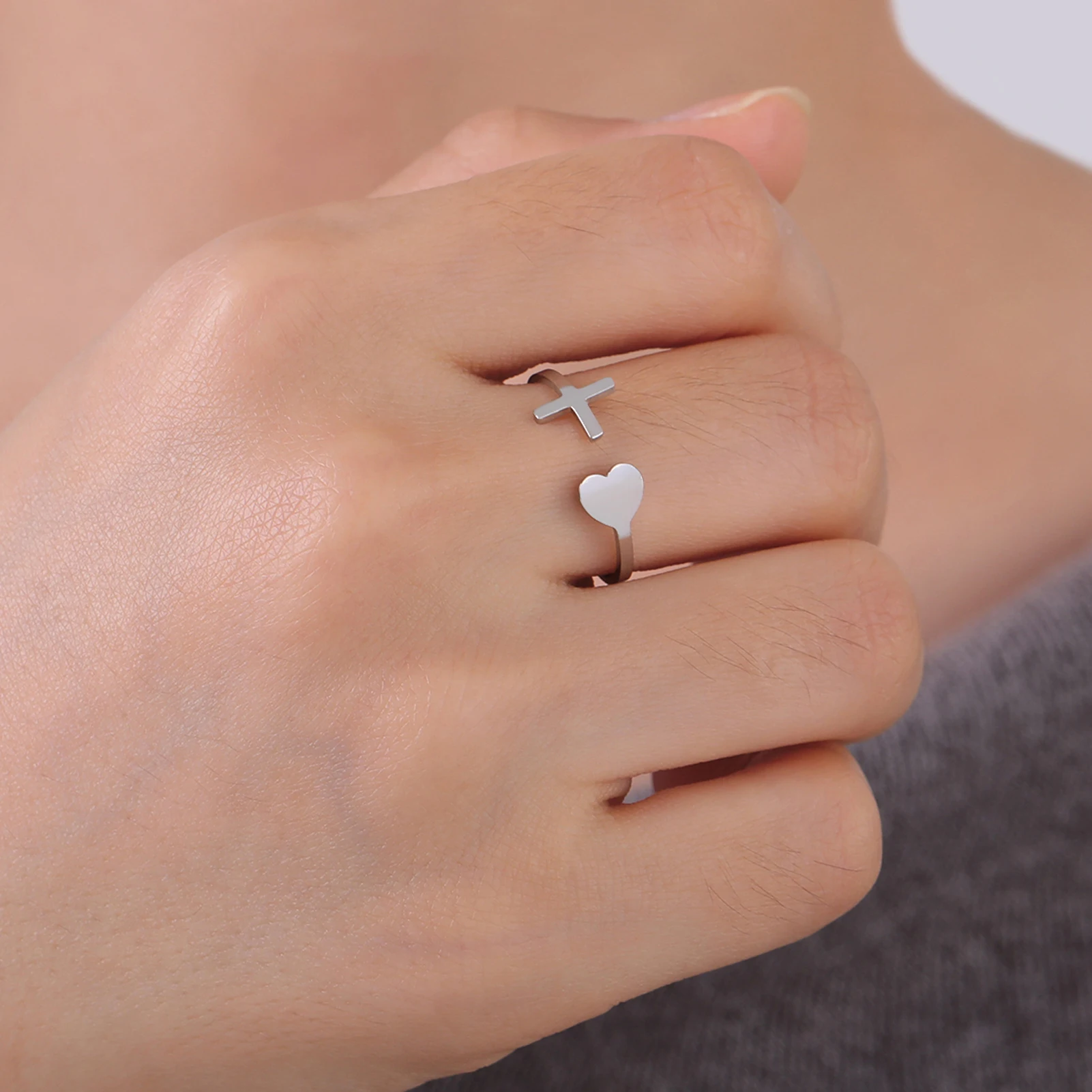 COOLTIME Jesus Kreuz Liebe Herz Ring für Frauen Edelstahl Christian verstellbare Paar passende Ringe Hochzeits schmuck Geschenk – Detail 5