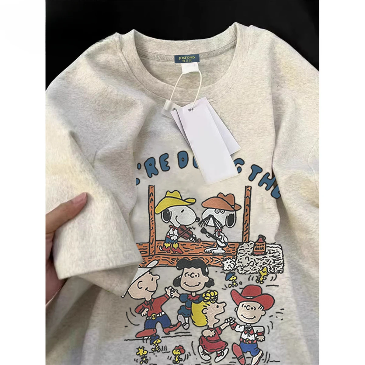 thumbnail image 1 of Camisetas de manga corta de Snoopy, camiseta estampada de algodón de Charlie Brown con dibujos animados Kawaii, camiseta informal holgada de verano para parejas, regalo, 1 of 5