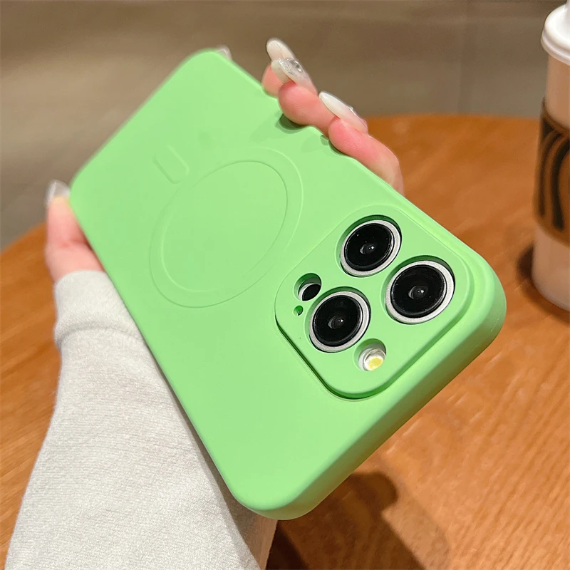 Magnetic Shockproof Liquid Silicone Wireless Charging Case
