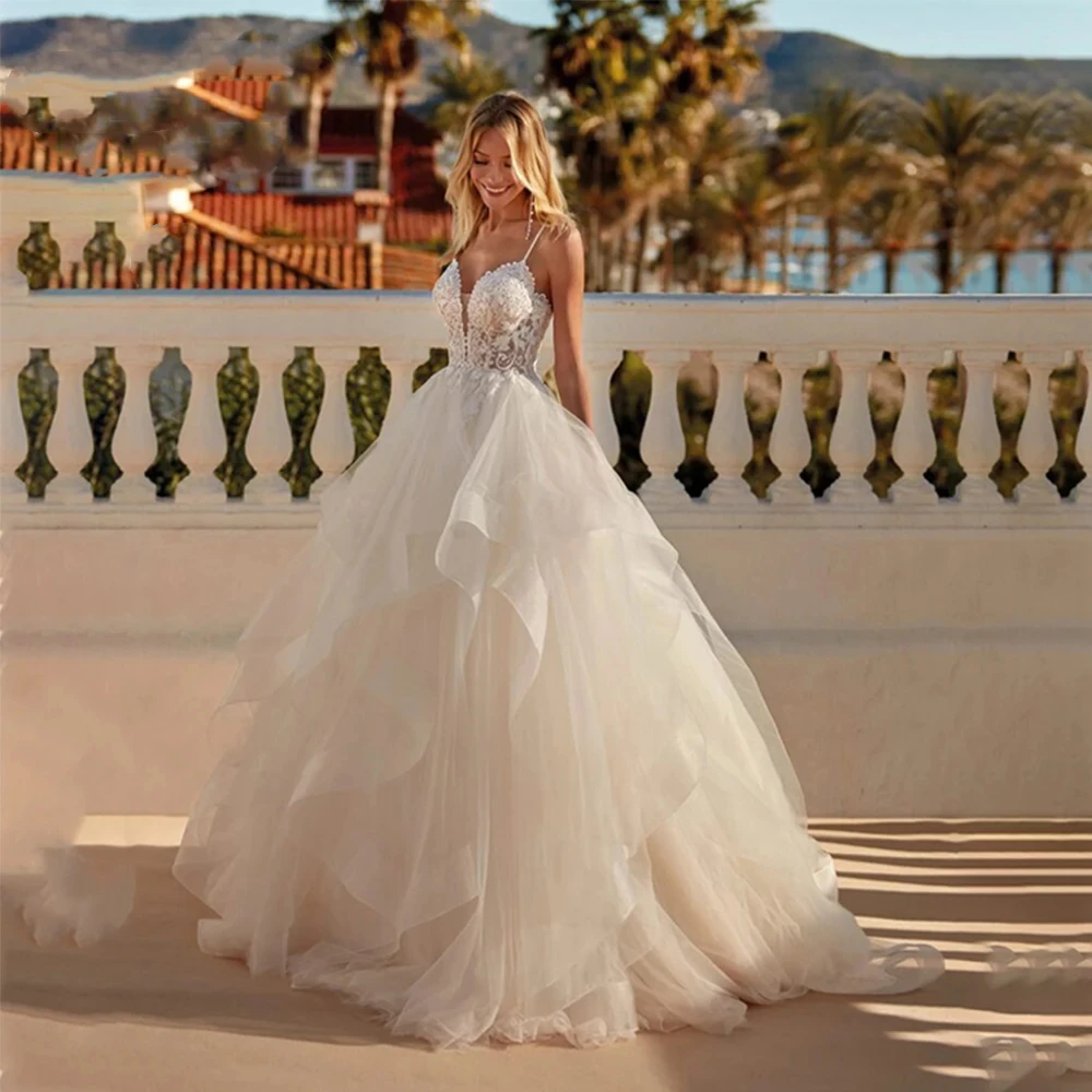 

Bohemian women's A-line Italian bridal dress with pleats Vestidos De Novia halter V-neck tulle applique custom new style