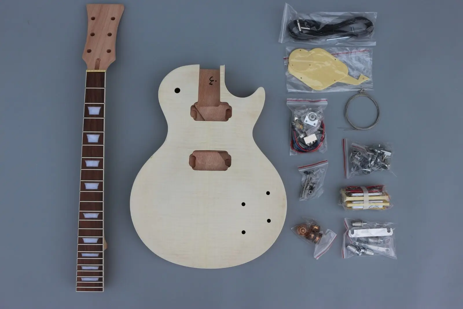 

Unfinished Electric Guitar Kit Guitar Body & Neck 22 Fret Rosewood Fretboard TZ49
