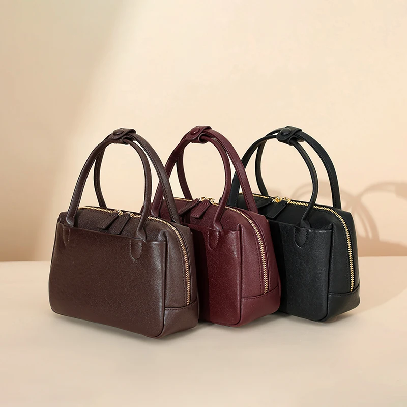 Real Cowhide Handbags Women's Trend Middle-aged Large-capacity Messenger All-match Niche Package