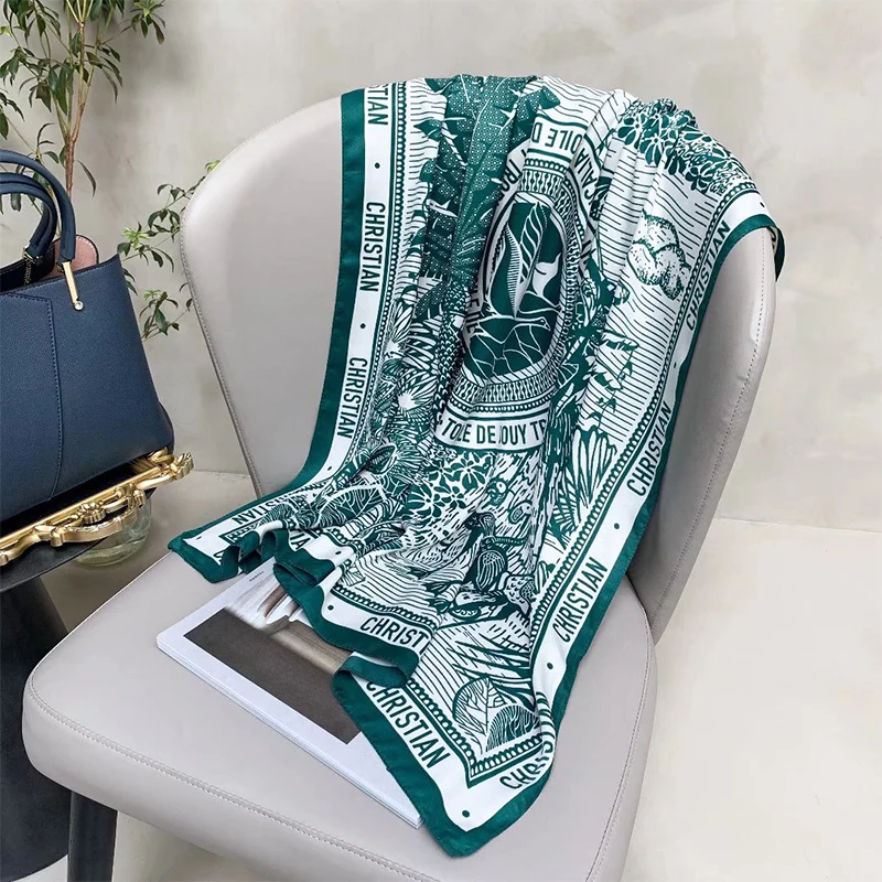 Рисунок 3 - Роскошный брендовый квадратный шелковый шарф