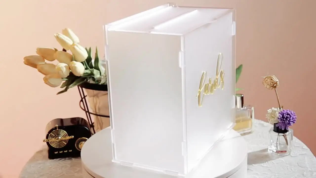 Los mejores recuerdos y souvenirs que comprar en Las Vegas | Go City®, image size:1280x720