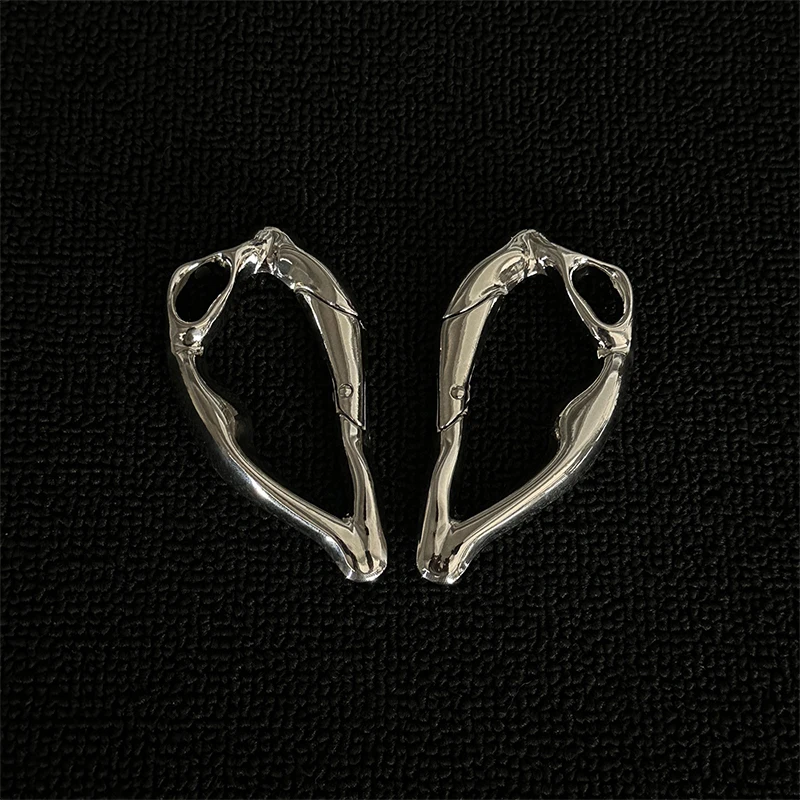 Speziell geformter Metall-Karabiner-Schlüsselanhänger, multifunktionaler Bergsteiger-Auto-Schlüsselanhänger, Gothic-Rucksack, Taille, hängende Dekoration, DIY, Y2K – Detail 3