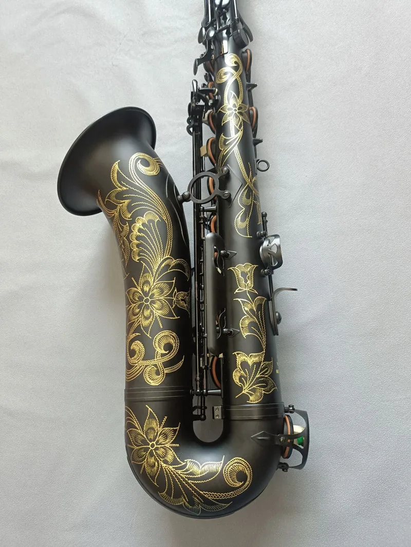 High-End Suzuki Woodwind Instrument-Pro Series Tenor Sax in Bb with Accessory Kit