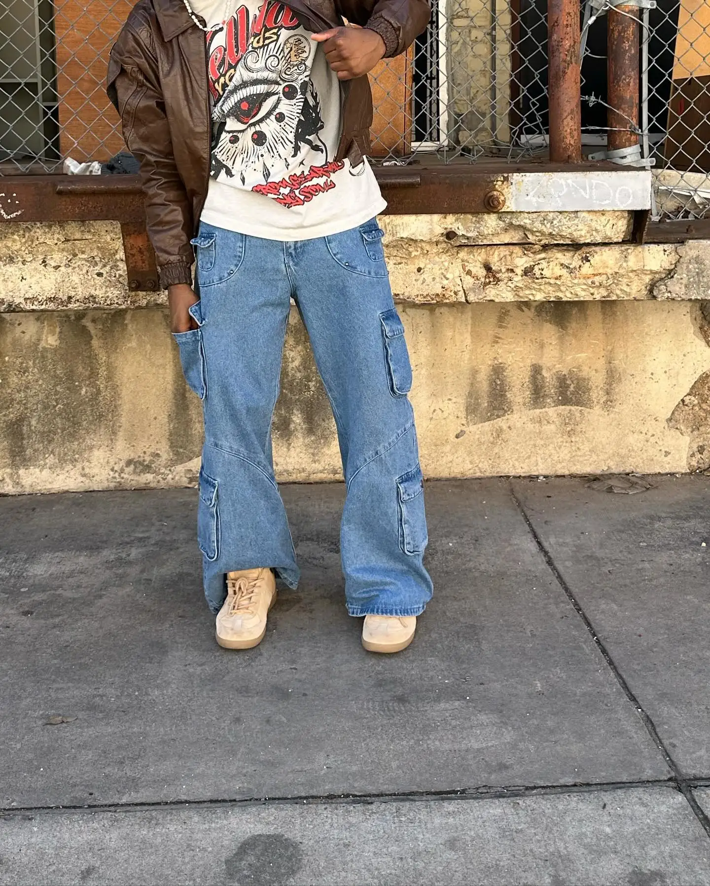 Y2K Loose Fit Ripped Black Cargo Jeans for Men Vintage Wide Leg Denim Pants with Large Pockets Casual Streetwear Fashion