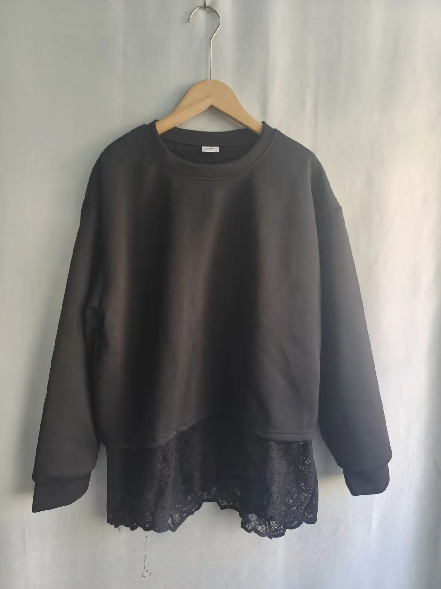 Lace Splicing Fake Two-piece Pullover Round Neck Sweatshirt for Women Autumn Winter Versatile Top Jacket