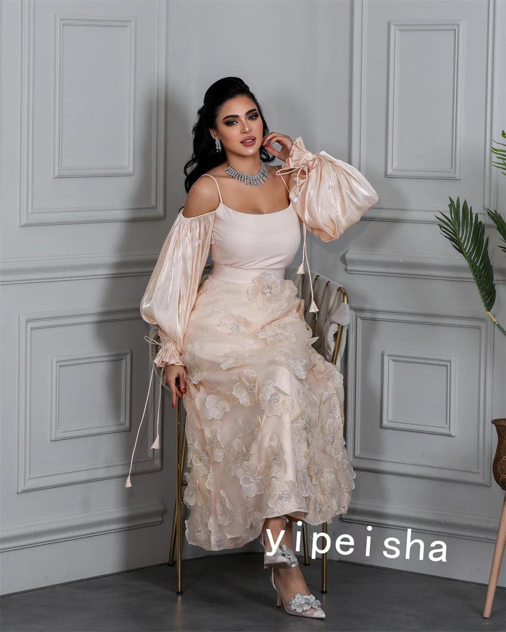 Рисунок 2 - Шифоновое платье с цветочным принтом