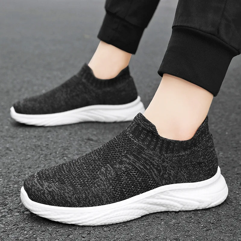 

2024 Summer New Single Shoes Knitted Breathable Men's Casual Sports Shoes Running Shoes Socks Shoes Driving and Walking Shoes