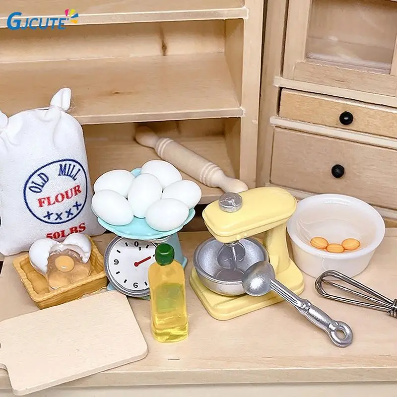 

1 Set 1:6 1:12 Scale Dollhouse Miniature Flour Egg Beater Rolling Pin Cut Board Oil Bottle Baking Tool Model Kitchen Decor Toys
