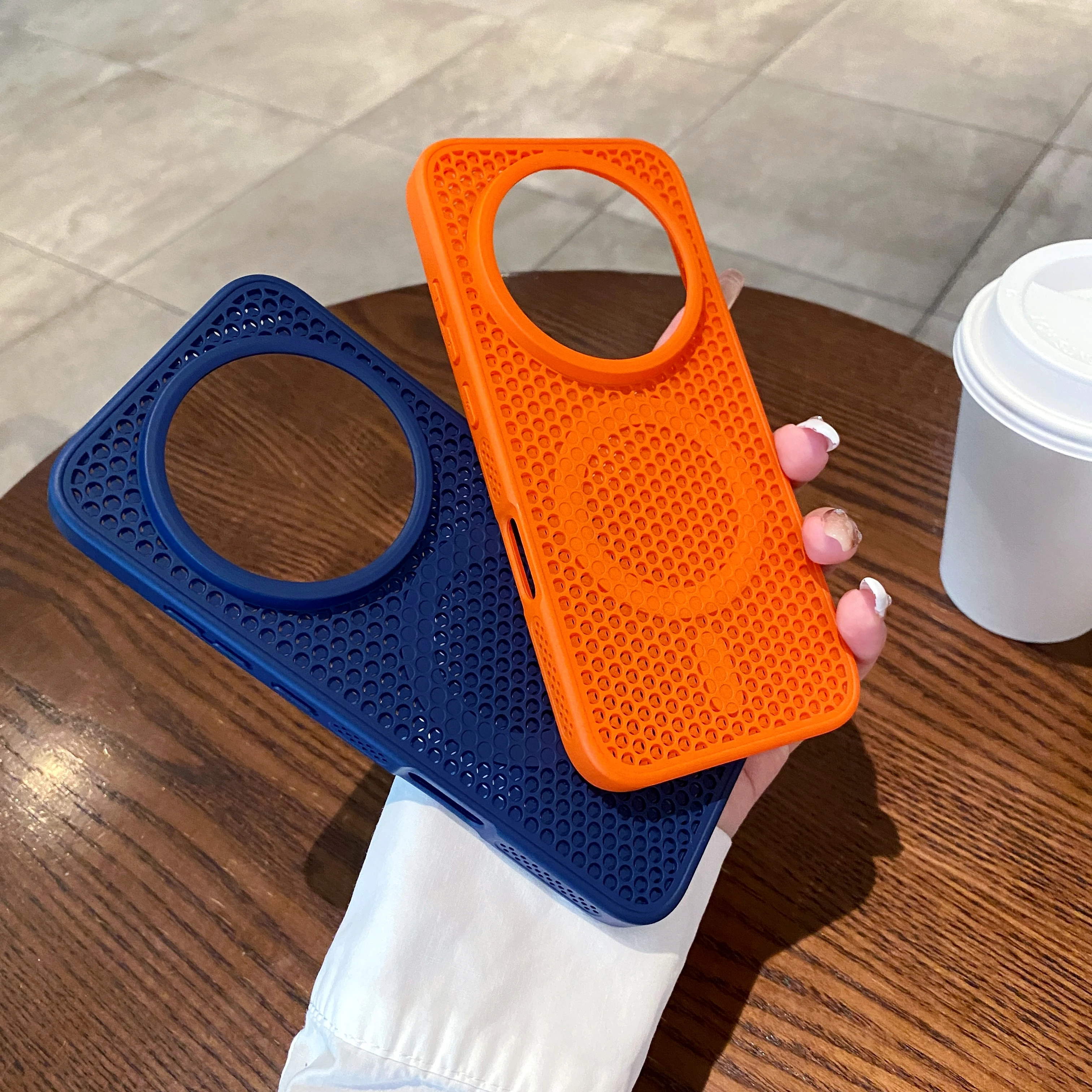 Magnetic Honeycomb Heat Dissipation Cooling Case