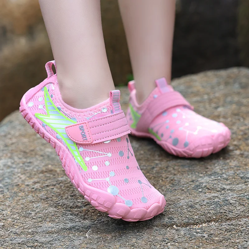 Kids Shoes Children Beach Aqua Shoes Boy Girl Barefoot Water Shoes Quick-Dry Drainage Diving Swim Sandals Kids Fishing Surf Wading Sneakers